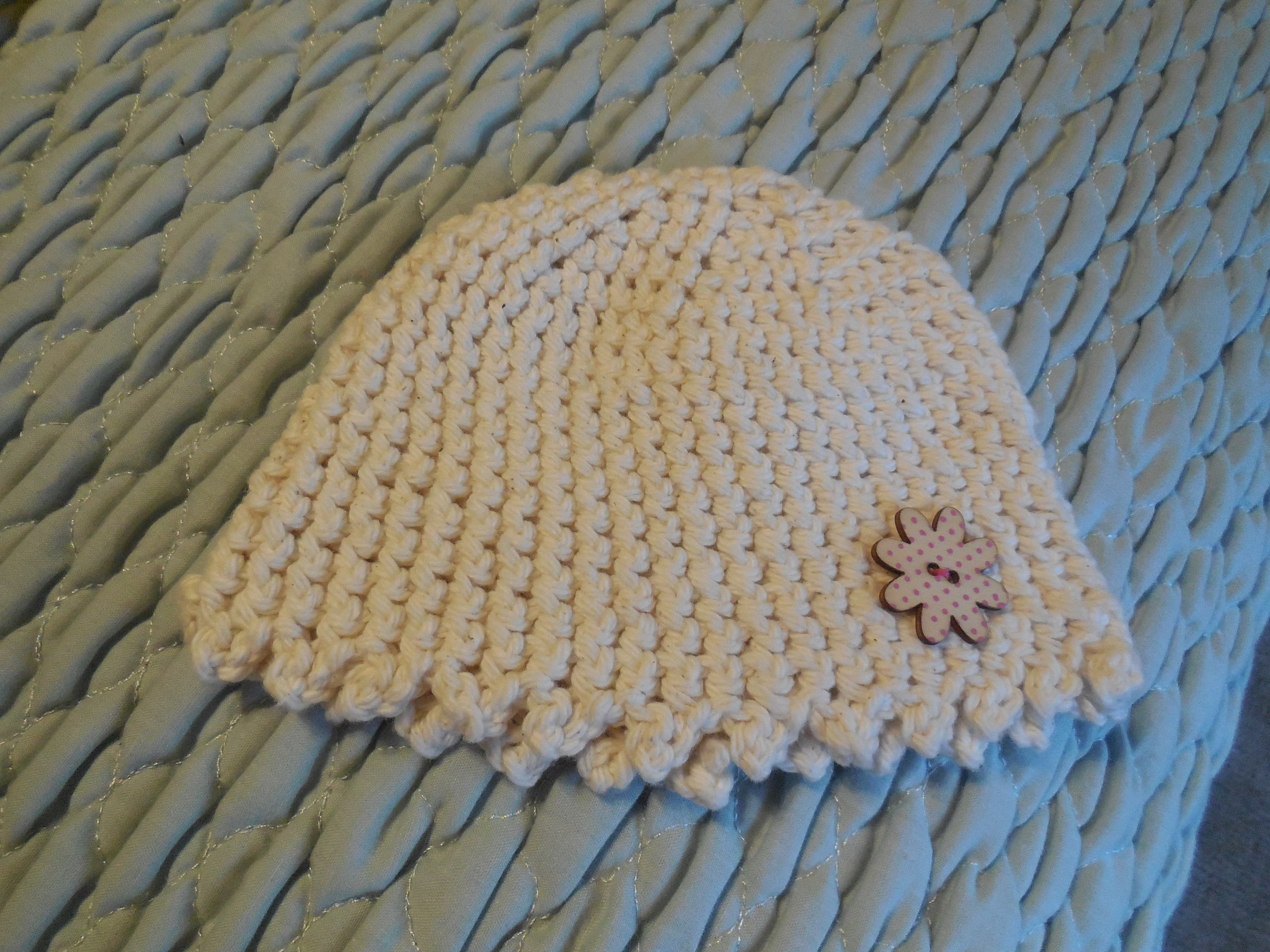 newborn baby hat size
