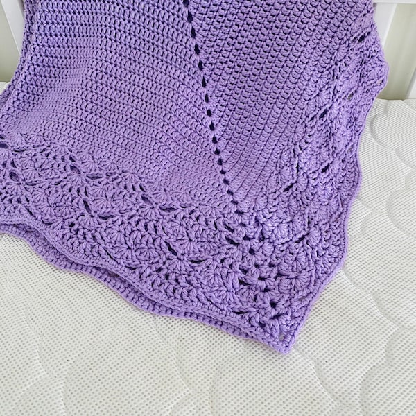 Crochet Baby Blanket Pattern with Lacy Edge