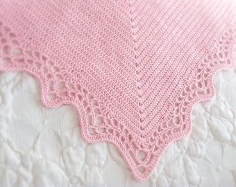 Crochet Baby Blanket Pattern with Scalloped Edge