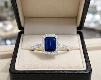 Anillo de boda de oro blanco de 14 quilates con zafiro natural talla esmeralda de 4,50 quilates (sin importaciones).