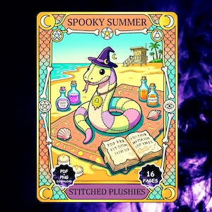 Puede incluir: Ilustración colorida de una serpiente de peluche cosida en una playa, con un sombrero de bruja. La imagen incluye botellas etiquetadas como "Dark Tide" y "Venom", un libro abierto y el texto "Spooky Summer" y "Stitched Plushies".