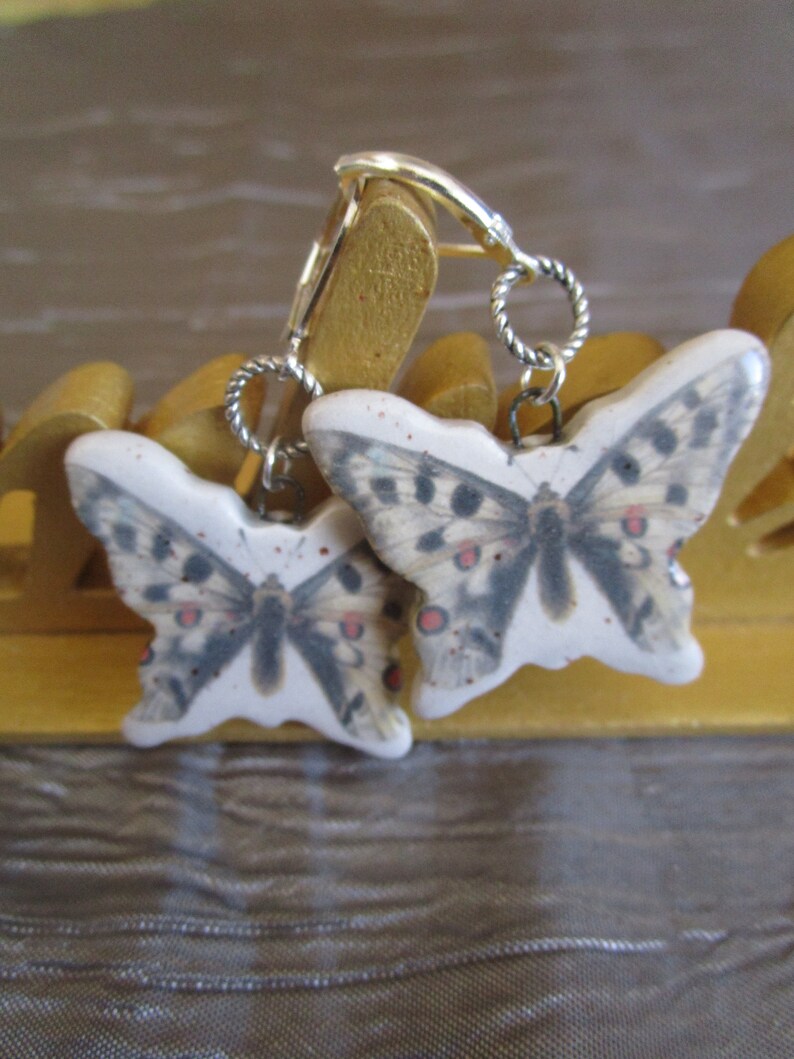 Ravissantes boucles d/'oreilles en c\u00e9ramique Papillons