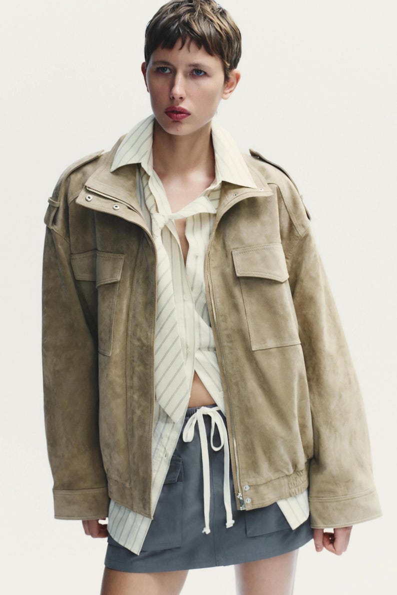 Chaqueta de ante para mujer inspirada en Zara que se ha vuelto viral / Chaqueta con cuello alto y cremallera imagen 1