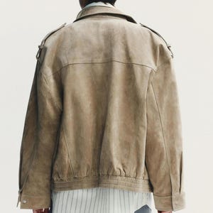 Chaqueta de ante para mujer inspirada en Zara que se ha vuelto viral / Chaqueta con cuello alto y cremallera imagen 10