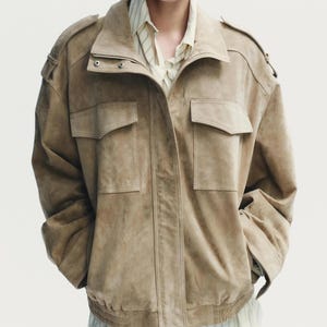 Chaqueta de ante para mujer inspirada en Zara que se ha vuelto viral / Chaqueta con cuello alto y cremallera imagen 7