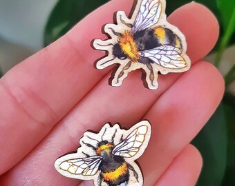 Tiny Fluffy Bumblebee 2.5cm Wooden Lapel Pin Badges (Responsibly sourced wood & eco-friendly)