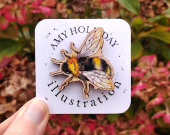 Crawling Bumblebee 4cm Wooden Pin Badges (Responsibly sourced wood & eco-friendly) bee pins