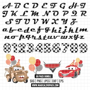 Puede incluir: Un paquete de diseño gráfico digital con un alfabeto completo, números e ilustraciones de coches de dibujos animados. Los números tienen un diseño de bandera a cuadros. La imagen incluye el texto "66 PACK BUNDLE" e información del sitio web.
