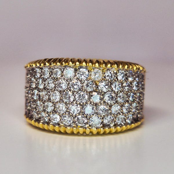 Bague en or jaune 18 carats pavée de diamants - anneau de cinq rangs - 69 diamants (0,02 carat chacun)