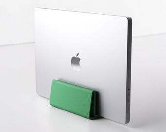 Minimalist Space-Saving Laptop Holder | Clamshell Design & Fluted Vertical Dock