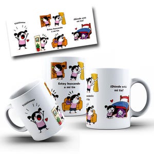 May include: A white ceramic mug featuring a cartoon character in a pink shirt and black shorts searching for an aunt. The design includes text in Spanish: Tiiiiiaaaaa, Estoy buscando a mi tia, and ¿Dónde está mi tia? with illustrations of a closet, curtains, a sofa, and a bed.