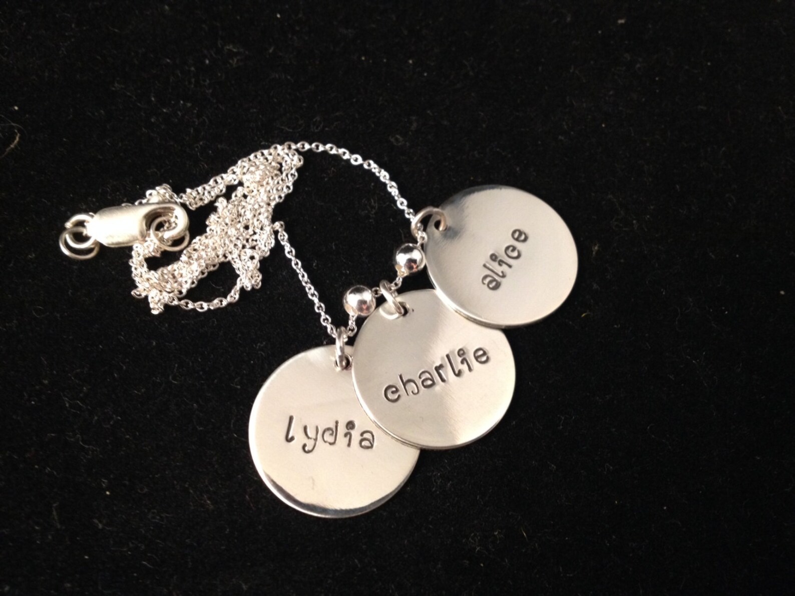 Collier maman Argent sterling personnalisé avec les noms des enfants
