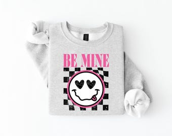 Be Mine Valentine Sweatshirt, Heart Eyes Smiley Crewneck, Cute Valentine Shirt, Retro Checkered Sweatshirt, Pink Valentine Outfit