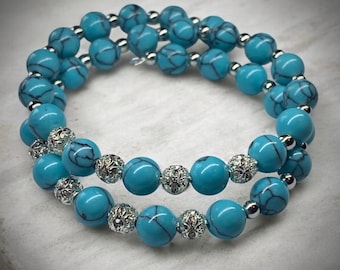 Türkisfarbenes Perlenarmband mit Kristallakzenten-Boho Elegance