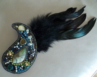 Hair accessory and brooch. Two-in-one accessory. Bead embroidery hair clip brooch with black feather.