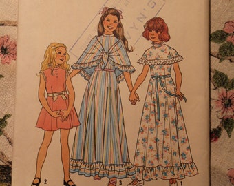 Simplicity Sewing Pattern 7413 Vintage 1976 Girls Dress and Shawl Size 8