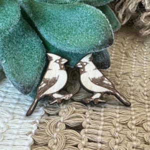 Joyas Cardinal en madera