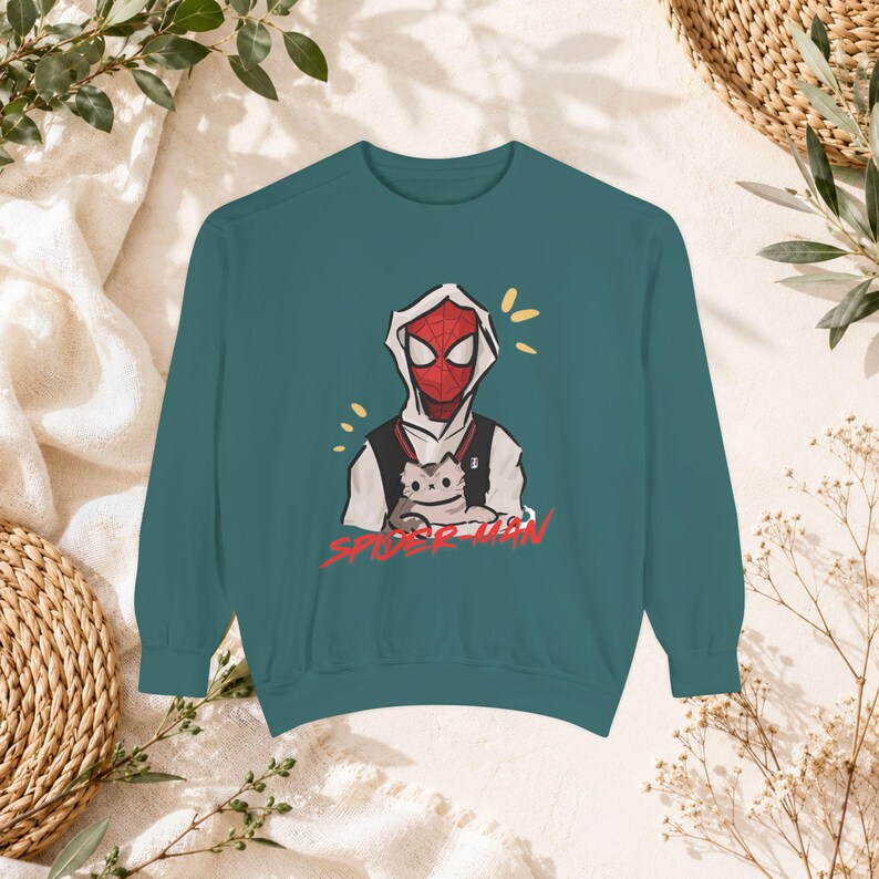 Spider Hero Cat Sweatshirt, Comic Inspired Oversized Crewneck, Aesthetic Pullover, Cozy Unisex Streetwear, Comic Spiderman Sweat zdjęcie 7
