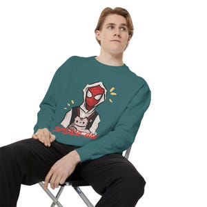Spider Hero Cat Sweatshirt, Comic Inspired Oversized Crewneck, Aesthetic Pullover, Cozy Unisex Streetwear, Comic Spiderman Sweat zdjęcie 13