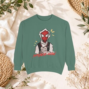 Spider Hero Cat Sweatshirt, Comic Inspired Oversized Crewneck, Aesthetic Pullover, Cozy Unisex Streetwear, Comic Spiderman Sweat zdjęcie 6