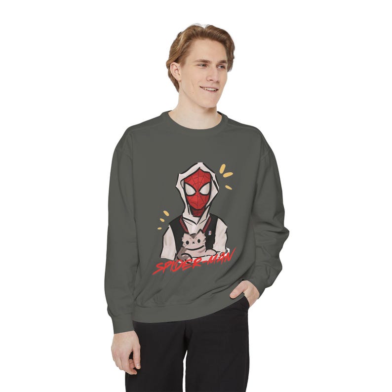 Spider Hero Cat Sweatshirt, Comic Inspired Oversized Crewneck, Aesthetic Pullover, Cozy Unisex Streetwear, Comic Spiderman Sweat zdjęcie 10