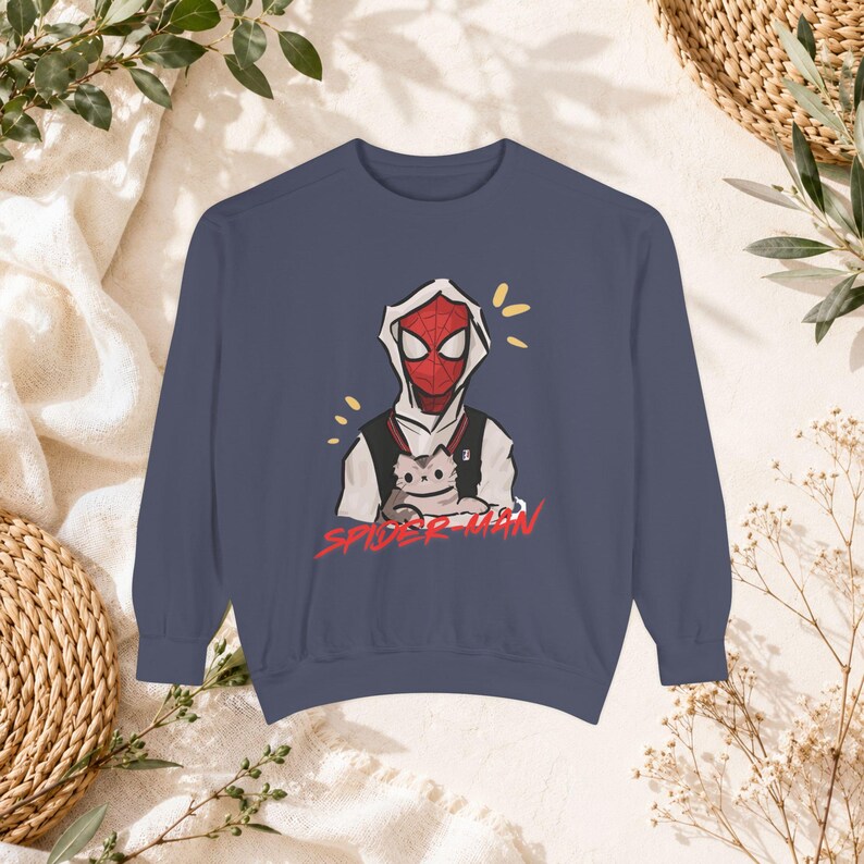 Spider Hero Cat Sweatshirt, Comic Inspired Oversized Crewneck, Aesthetic Pullover, Cozy Unisex Streetwear, Comic Spiderman Sweat zdjęcie 8