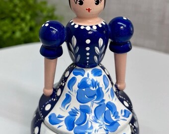Boîte à bijoux en bois pour poupée d'art populaire slave en bois bleu peint à la main