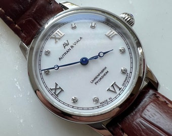 Vintage Autran & Viala women’s watch pearl dial - works!