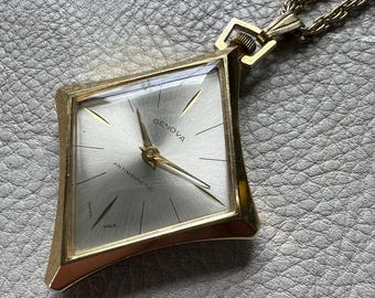vintage ladies Genova necklace pendant watch manual wind