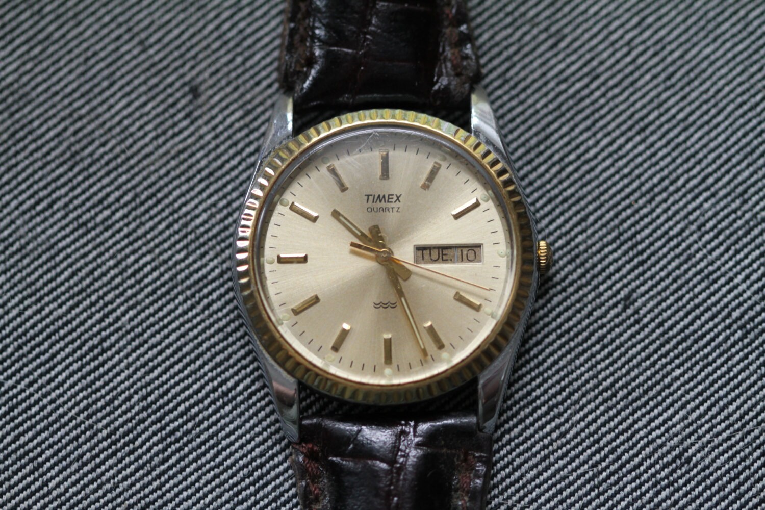 Vintage Timex Quartz watch with Fluted bezel day date vintage Etsy