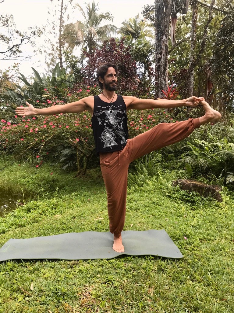 Yugi - Pantalones de yoga para hombre de algodón, con bolsillos teñidos de  plantas naturales, transpirables, para gimnasio, pantalones rectos, con