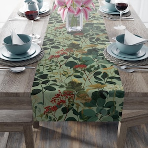 Vintage Botanical Floral Table Runner | Green Leaf Pattern