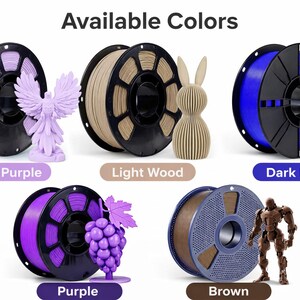 K&ouml;nnte beinhalten: Das Bild zeigt verschiedene Farben von 3D-Druckfilamenten: Hellviolett, helles Holz, Dunkelblau, Lila und Braun. Jede Farbe wird mit einem 3D-gedruckten Modell wie einem Engel, einem Hasen und einem Roboter gezeigt. Der Text "Available Colors" steht oben.