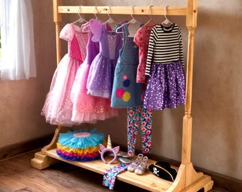 Planos para una estación de disfraces para niños DIY / Perchero Montessori para disfraces (Plano en PDF)