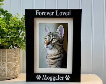 FOREVER LOVED, Cat Memorial Gift, Cat Remembrance Frame, Cat Loss Picture Frame, Cat Sympathy Photo Frame, Personalized Cat Tribute Frame