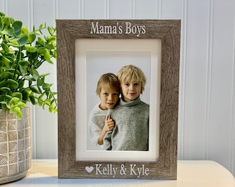 MAMA'S BOYS gift, Mama frame, Mama picture frame, Mama photo frame, Mommy gift, Mommy picture frame, Personalized Mom frame for Mother's Day