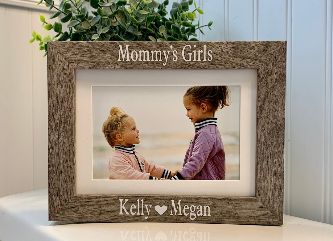MOMMY'S GIRLS Gift, Mommy Frame, Custom Picture Frame for Mommy, Mommy