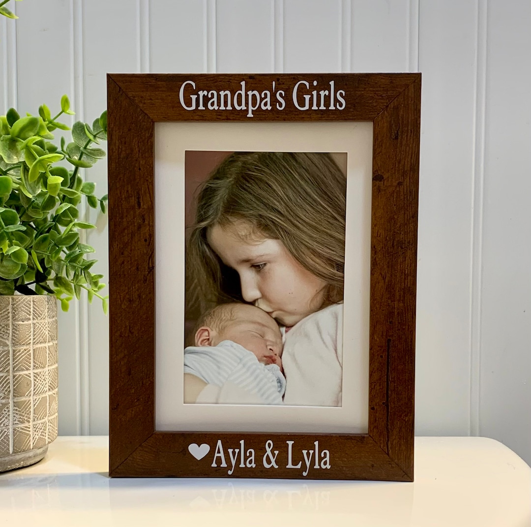 GRANDPA' S GIRLS Gift select Any Grandparent Name, Grandpa Frame