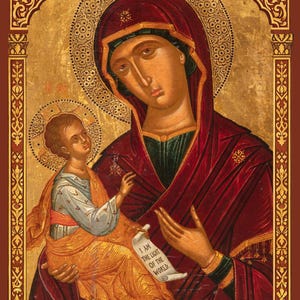 Puede incluir: Un icono religioso pintado que muestra una figura con t&uacute;nica roja oscura sosteniendo a un ni&ntilde;o con ropa clara. El ni&ntilde;o sostiene un pergamino con el texto I AM THE LIGHT OF THE WORLD. El fondo es dorado con bordes decorativos.