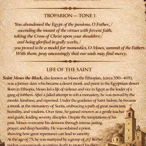 Puede incluir: Una p&aacute;gina impresa con texto sobre San Mois&eacute;s el Negro, que incluye un Troparion y detalles de su vida. El texto es negro sobre un fondo beige. Una peque&ntilde;a ilustraci&oacute;n de un edificio se encuentra en la esquina inferior derecha.