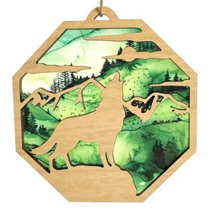 Howling wolf ornament, woodland animal ornament, wolf lover decor, wolf lover Christmas gift, forest nature lover gift, full moon mountain