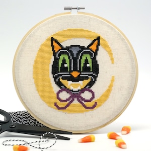 Kreuzstich Stickmuster Halloween, schwarze Katze, Retro Feiertage