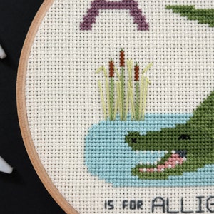Alligator, Modern cross stitch PATTERN, Alphabet Animalia image 4