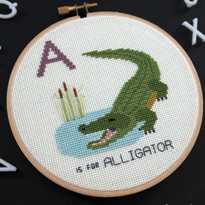 Alligator, Modern cross stitch PATTERN, Alphabet Animalia image 3