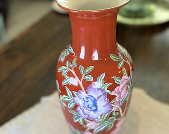 Vase vintage David Thomas Chinoiserie, vase en porcelaine rouge à motifs floraux, décor botanique pivoine, vase de style asiatique Grandmillennial