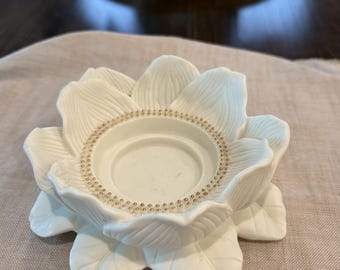 Vintage 1999 PartyLite Magnolia Candle Holder P7369 Ivory Porcelain Gold