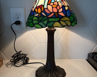 Lotus Stained Glass Table Lamp, Tiffany Style Floral Lamp, Art Nouveau Style Bronze Tone Base