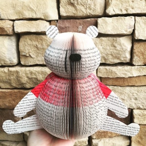 Winnie the Pooh/ baby shower/paper gift