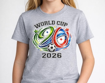 WM 2026 Fußball Grafik Tee | Unisex Gildan Softstyle Hemd