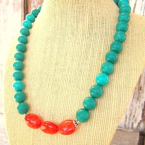 Orange Coral and Turquoise Necklace. Chunky Turquoise and Coral Necklace. Color Block Strand Necklace. Turquoise Jewelry. Statement Necklace